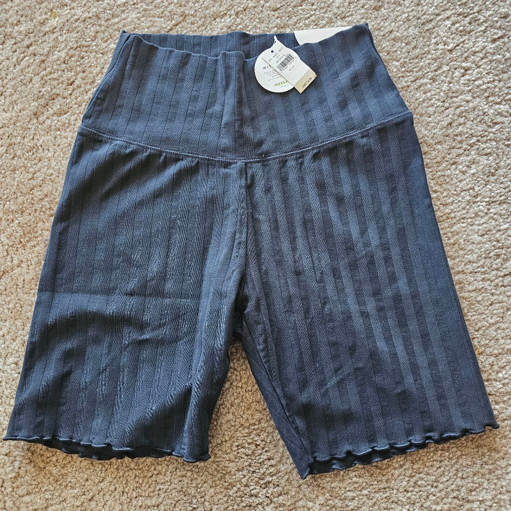 Offline by Aerie Black Ribbed High Rise Biker Shorts Medium